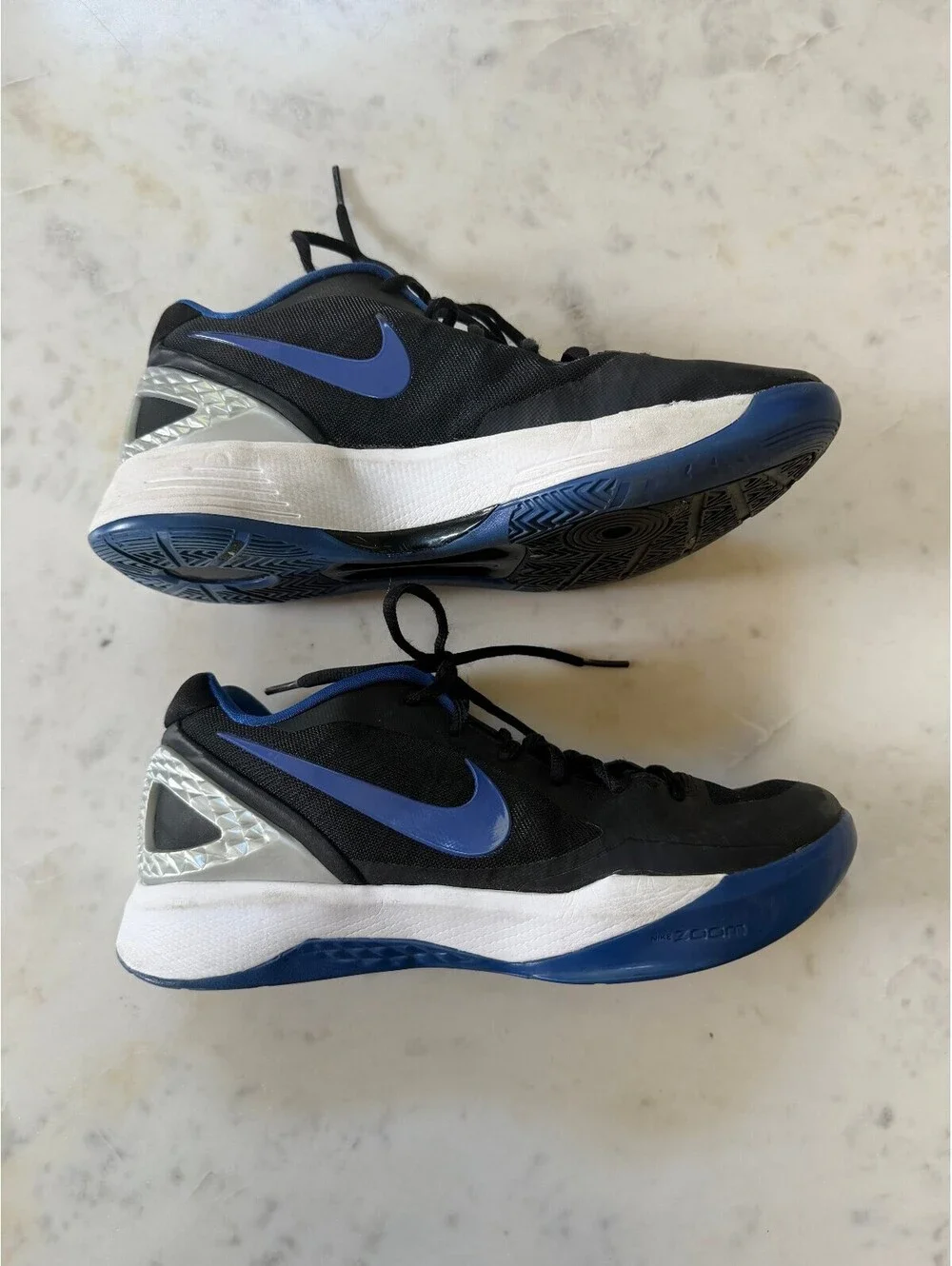 Nike Volley Zoom Hyperspike women's volleyball shoes - Size 9